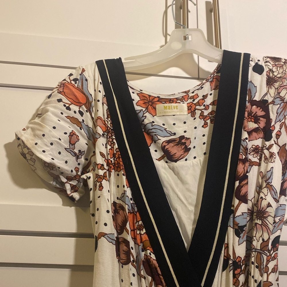 EUC Maeve Anthropologie Aubrey Floral wrap dress. Size S